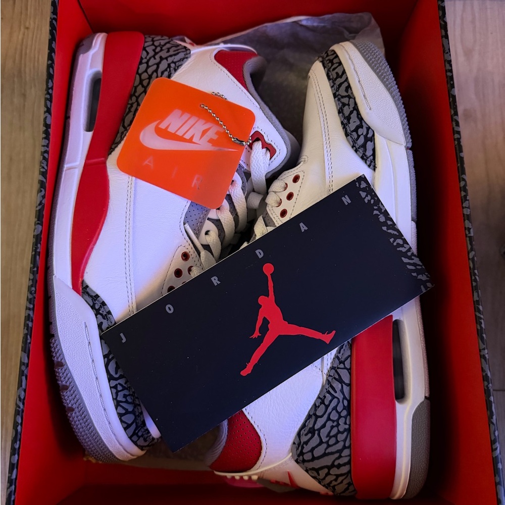 Jordan 3 Retro Fire Red size 9.5